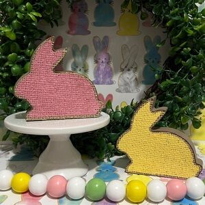 Pink & Yellow Wooden Burlap
Easter Bunnies With Photo/Card
Clips Attached